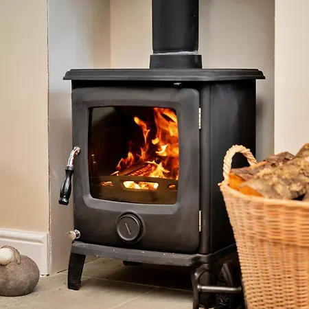 Finest Retreats - Tyg Near Masham, Fountains Abbey & Brimham Rocks *